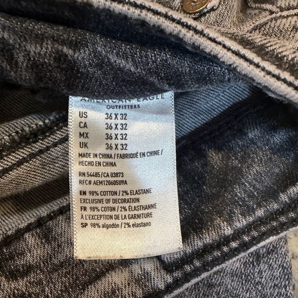 American Eagle Outfitters Men's Distressed Black Skinny Jeans - Picture 5 of 8